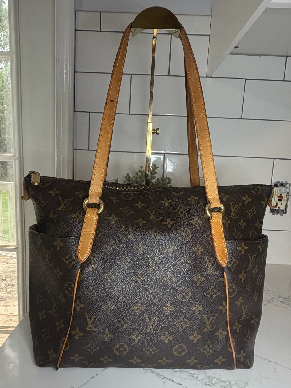 Louis Vuitton Totally GM (authentic)